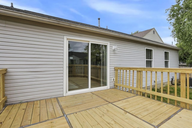 1021 Lavender Ln, Columbus, OH 43207 - view of deck