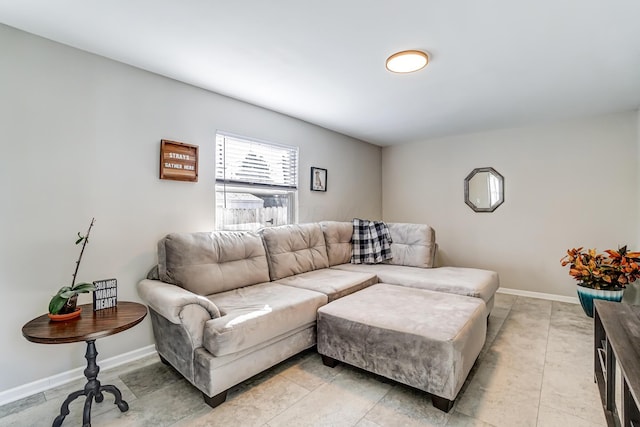4851 Hillcrest St N, Hilliard, OH 43026 - living area with baseboards