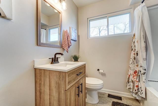 4851 Hillcrest St N, Hilliard, OH 43026 - bathroom with vanity, plenty of natural light, and shower / bath combination with curtain