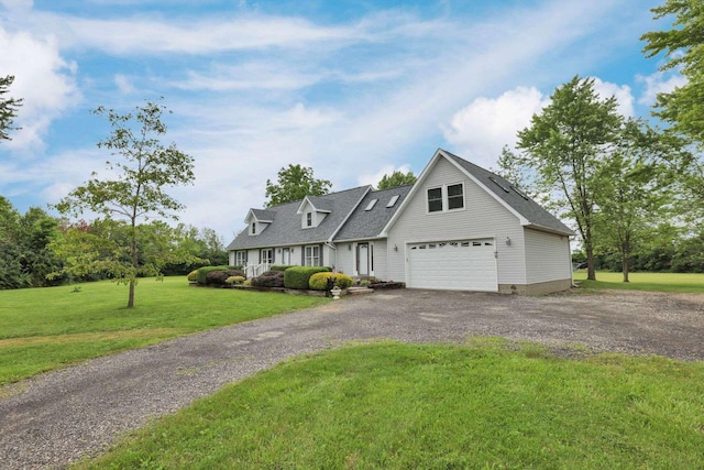 6658 Ridpath Rd, Grove City, OH 43123 - view of front of house with driveway, a garage, a front lawn, and a shingled roof