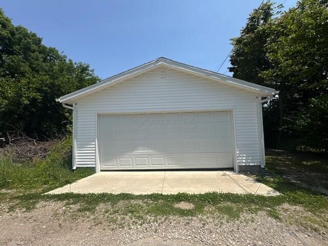 959 Kelton Ave, Columbus, OH 43206 - view of detached garage