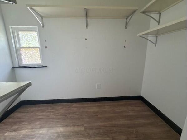 959 Kelton Ave, Columbus, OH 43206 - spacious closet featuring wood finished floors
