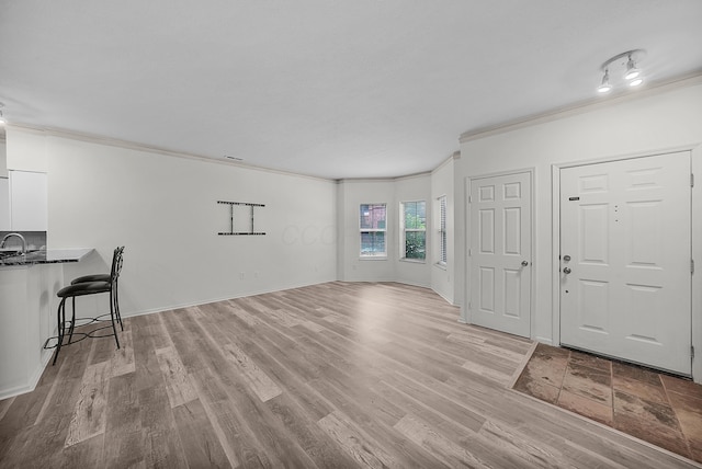 25 Victorian Gate Way, Columbus, OH 43215 - entrance foyer with ornamental molding and light wood finished floors