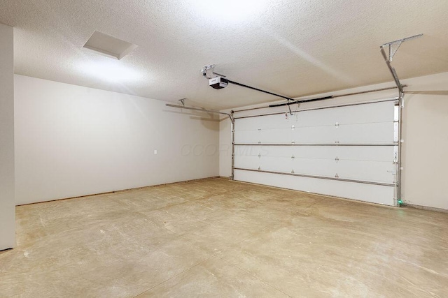 551 Cannondale Ave, Johnstown, OH 43031 - garage featuring a garage door opener