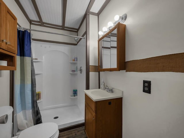 1018 Harrison Ave, Lancaster, OH 43130 - bathroom with a shower with shower curtain, vanity, and wood finished floors