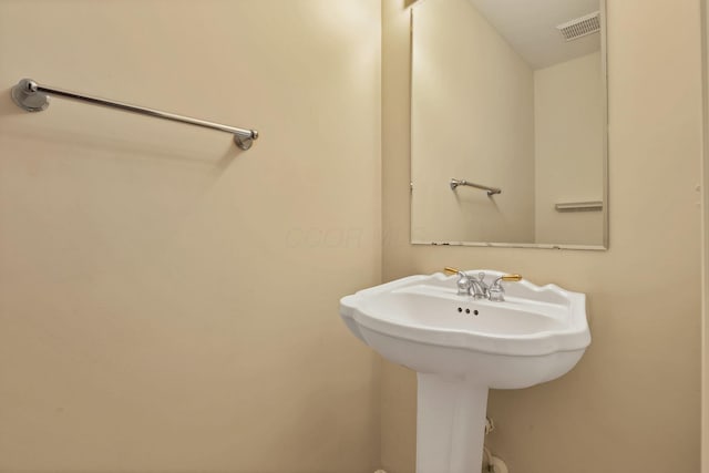 7511 Windsor Dr, Dublin, OH 43016 - bathroom with a sink