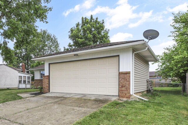 3171 Haskell Dr, Columbus, OH 43219 - view of detached garage