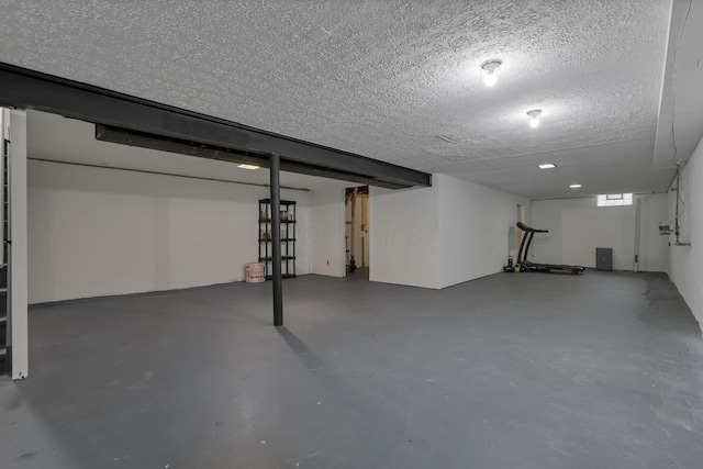 3171 Haskell Dr, Columbus, OH 43219 - below grade area featuring a textured ceiling