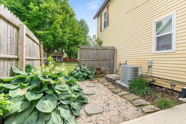 115 Maple Ave, Utica, OH 43080 - view of yard