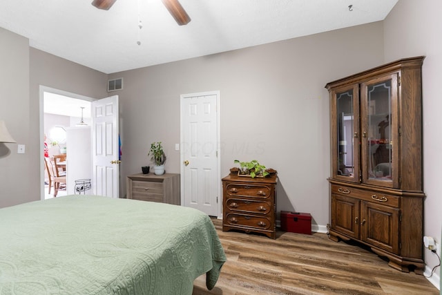 115 Maple Ave, Utica, OH 43080 - bedroom featuring wood finished floors and a ceiling fan