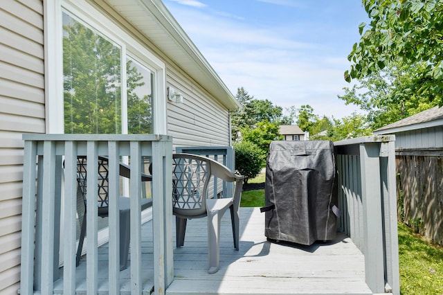 7838 Kiowa Way, Columbus, OH 43085 - wooden deck featuring a grill