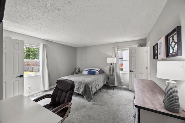 7838 Kiowa Way, Columbus, OH 43085 - bedroom featuring carpet and a textured ceiling