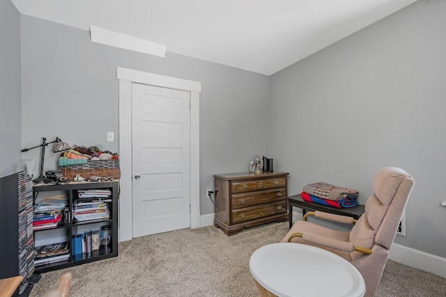 520 E Jenkins Ave, Columbus, OH 43207 - sitting room featuring carpet floors