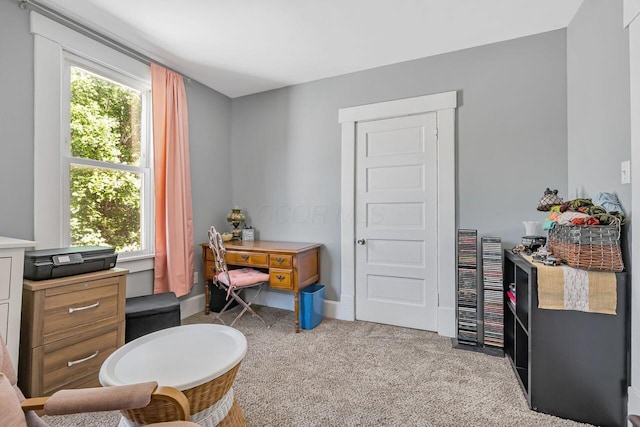 520 E Jenkins Ave, Columbus, OH 43207 - carpeted home office with baseboards