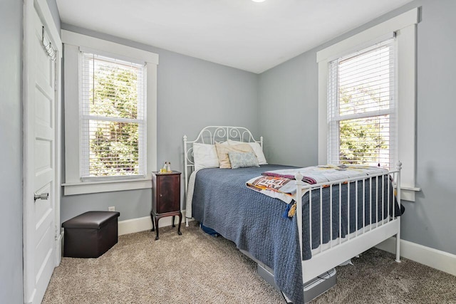 520 E Jenkins Ave, Columbus, OH 43207 - bedroom with carpet flooring and baseboards