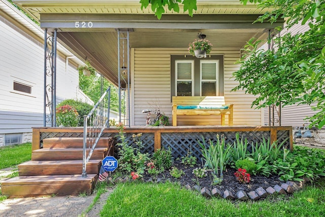 520 E Jenkins Ave, Columbus, OH 43207 - doorway to property featuring covered porch