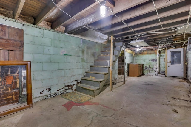 522 S Main St, New Lexington, OH 43764 - unfinished basement with stairs