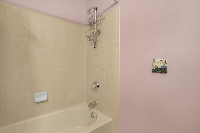12961 Arabian Ct, Pickerington, OH 43147 - full bath featuring tub / shower combination