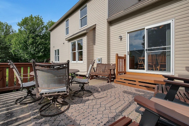12961 Arabian Ct, Pickerington, OH 43147 - view of patio with outdoor dining area