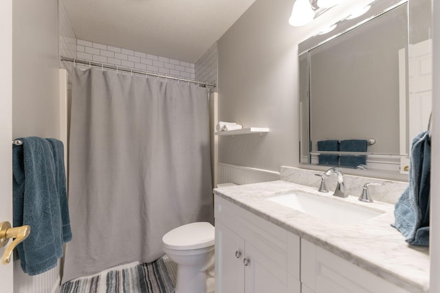 13191 Brandon Cir, Pickerington, OH 43147 - full bathroom with vanity and a shower with shower curtain