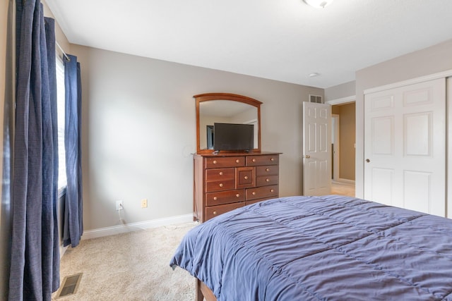 13191 Brandon Cir, Pickerington, OH 43147 - bedroom featuring carpet and baseboards