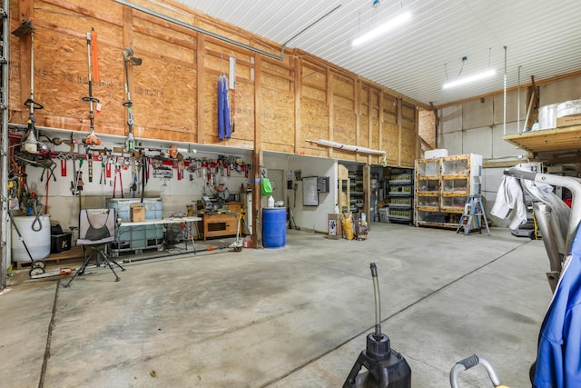 1800 Lynnbrook Ct, Orient, OH 43146 - garage with a workshop area