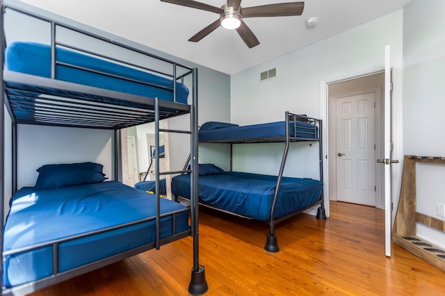 1800 Lynnbrook Ct, Orient, OH 43146 - bedroom featuring wood finished floors and ceiling fan