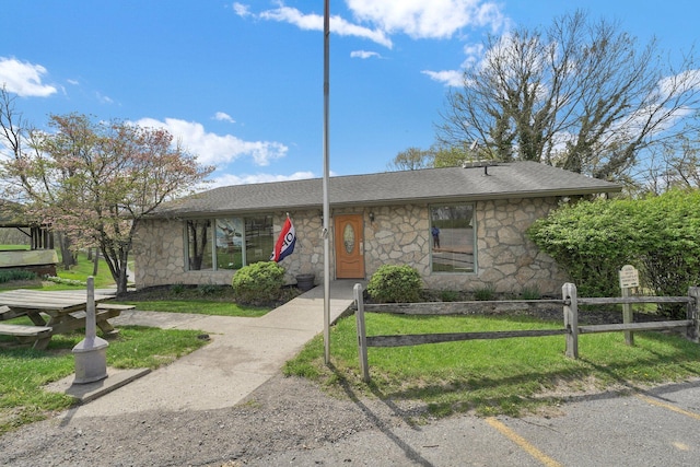 1607 Kato Ln, Sugar Grove, OH 43155 - view of front of house with stone siding and a shingled roof