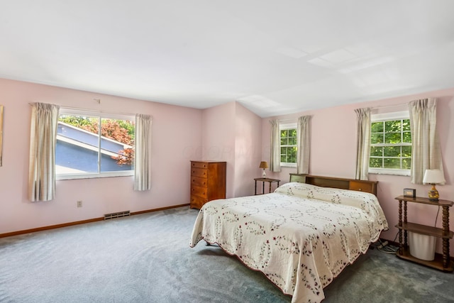 6750 Schreiner St E, Worthington, OH 43085 - bedroom featuring carpet and baseboards