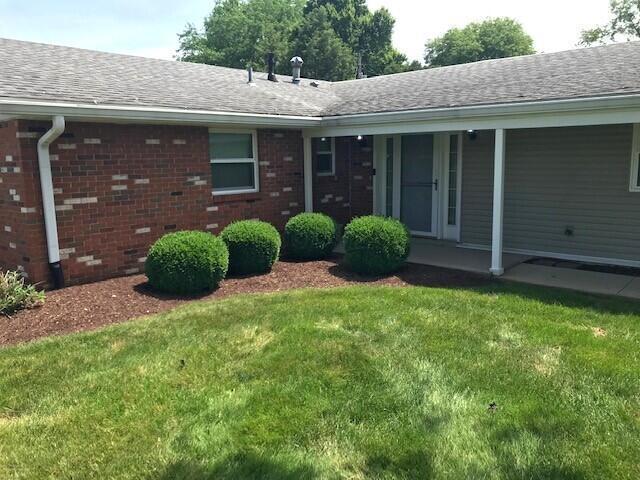 1136 Country Club Dr, Newark, OH 43055 - photo 4
