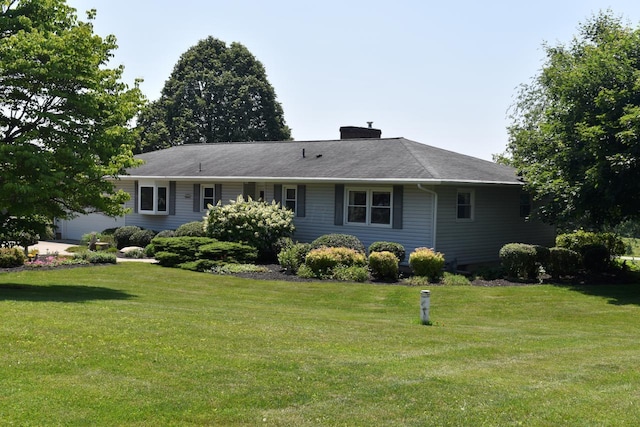 2685 Graham Dr NE, Lancaster, OH 43130 - photo 1