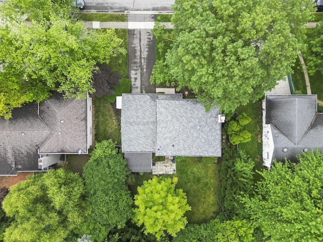 2681 Montcalm Rd, Columbus, OH 43221 - drone / aerial view