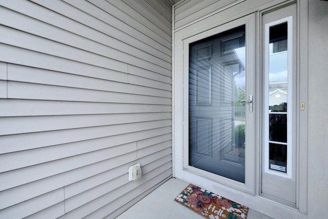 7931 Champaign Dr, Blacklick, OH 43004 - property entrance