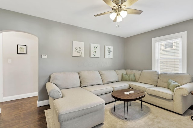 718 Harding Ave, Lancaster, OH 43130 - living area featuring arched walkways, ceiling fan, and wood finished floors