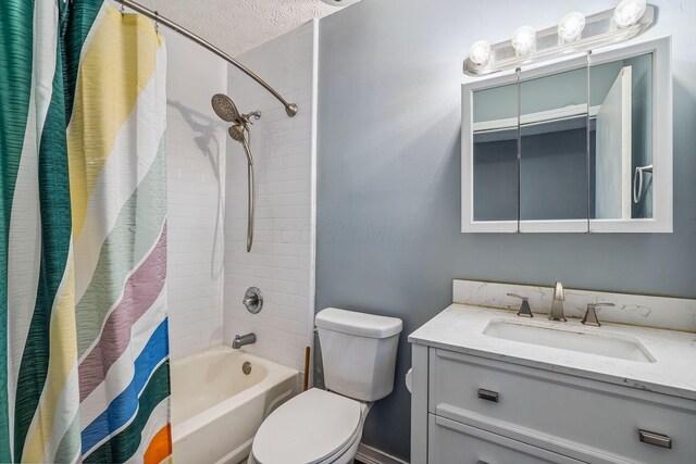 4905 Mckenna Ct, Columbus, OH 43221 - bathroom with shower / bath combo and vanity