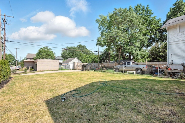 310 S Ogden Ave, Columbus, OH 43204 - view of yard