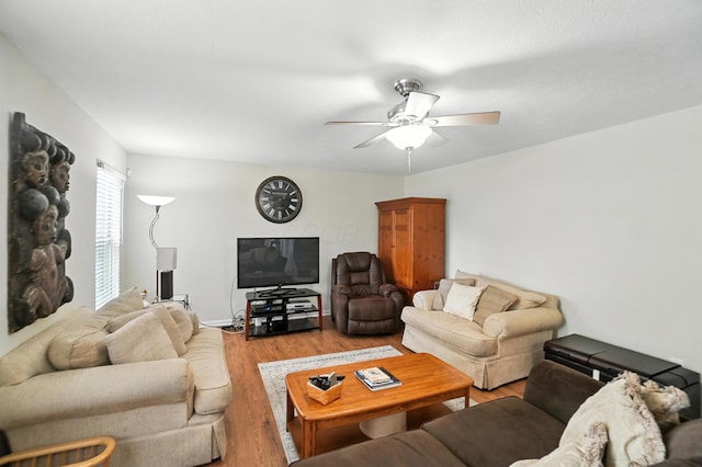 3144 Sophie St, Columbus, OH 43219 - photo 4
