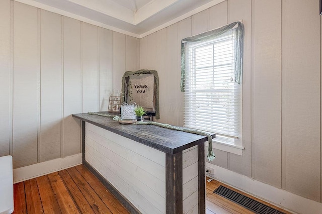 100 E Ohio Ave, Mount Vernon, OH 43050 - detailed view of wood finished floors