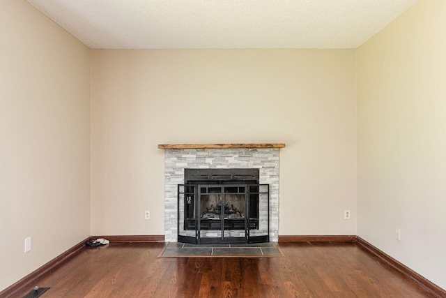 7345 Oakmeadows Dr, Columbus, OH 43085 - detailed view of wood finished floors and a fireplace