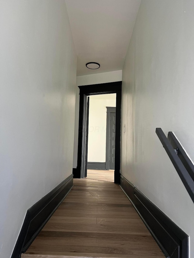 51 E N St, Newark, OH 43055 - hallway featuring wood finished floors and baseboards