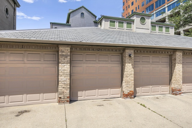 51 W Blenkner St Unit 306, Columbus, OH 43215 - view of garage