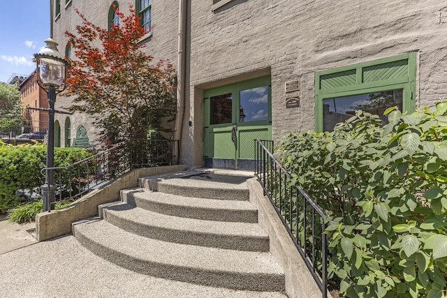 51 W Blenkner St Unit 306, Columbus, OH 43215 - entrance to property