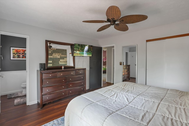 748 Forward Pass Rd SW, Pataskala, OH 43062 - bedroom featuring dark wood finished floors, ensuite bathroom, a ceiling fan, and a closet