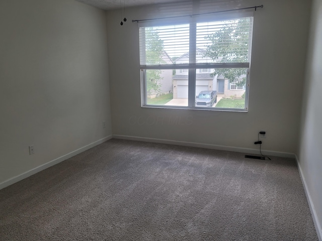 417 Hannifin Dr, Blacklick, OH 43004 - empty room featuring carpet