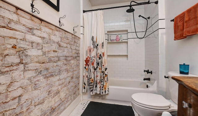 1447 Fair Ave, Columbus, OH 43205 - full bathroom with toilet and shower / bath combo