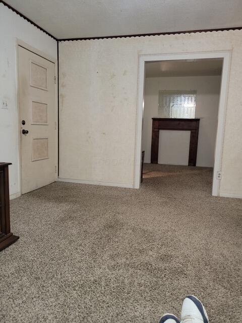 327 Ziegler Ave, Columbus, OH 43207 - view of carpeted empty room