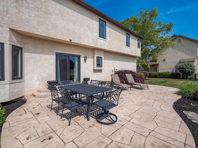 7635 Overland Trl, Delaware, OH 43015 - view of patio featuring outdoor dining space