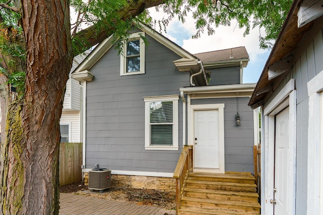 489 Elsmere St, Columbus, OH 43206 - rear view of house