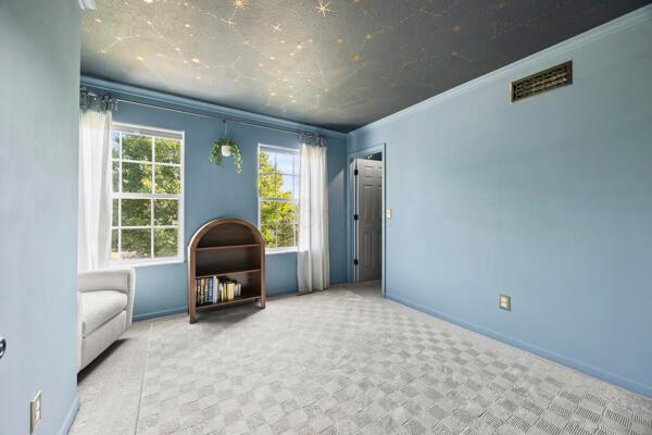 5813 Camhurst Ct, Galloway, OH 43119 - unfurnished room featuring ornamental molding and baseboards