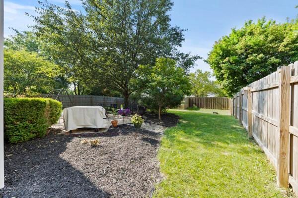 5813 Camhurst Ct, Galloway, OH 43119 - view of fenced backyard